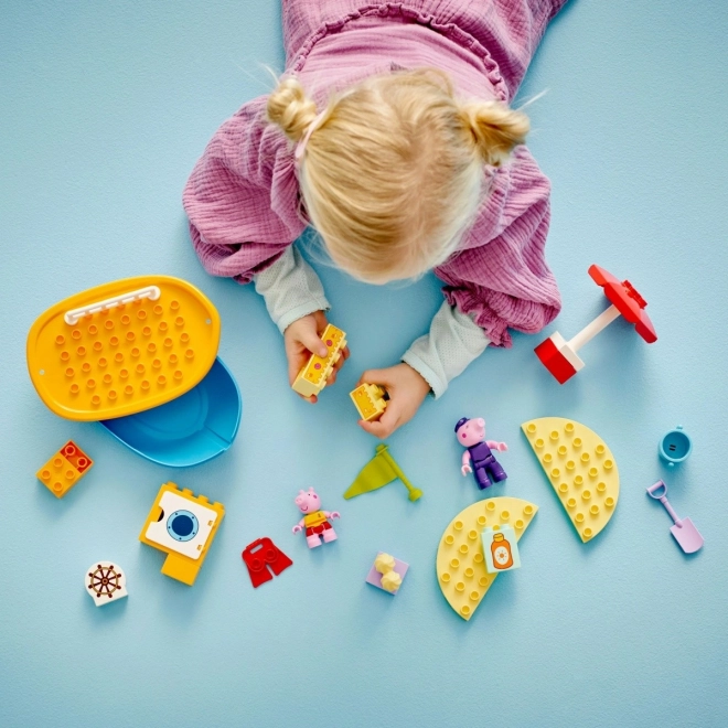 LEGO DUPLO 10432 Peppa Pig Peppa in izlet z ladjico