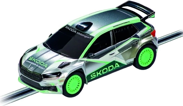 Avto ŠKODA Fabia RS Rally2 za dirkalno stezo CARRERA GO!!! 1:43