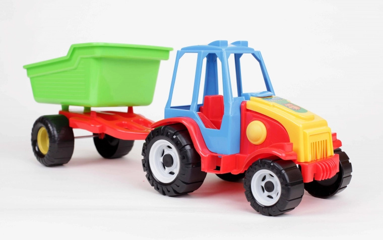 Odporna zasnova za igro v notranjih in zunanjih prostorih