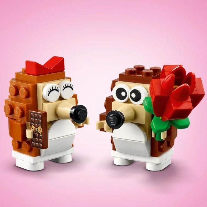 LEGO Ikonični romantični ježkov piknik