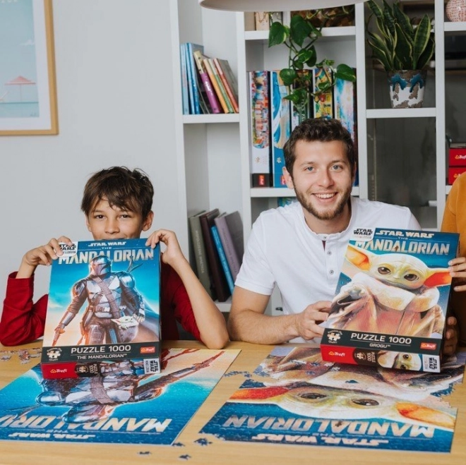 TREFL Puzzle Premium Plus Vojna zvezd: Mandalorijanec - Grogu 1000 kosov