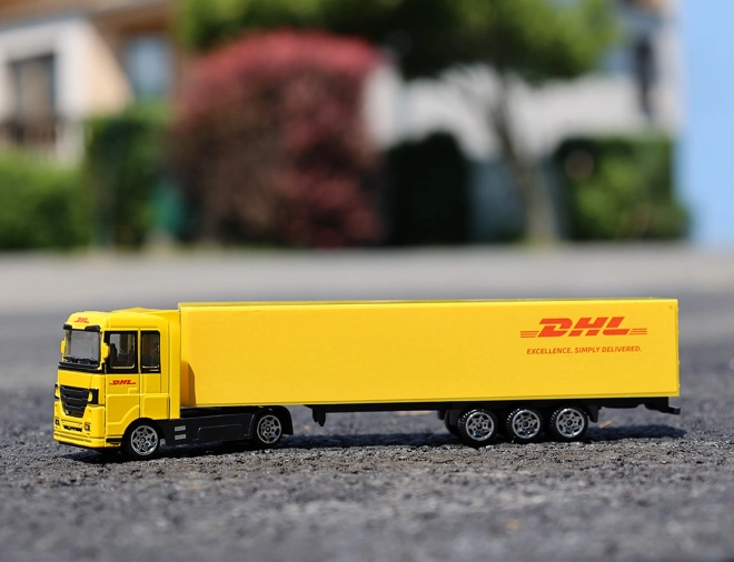 Tovornjak s prikolico DHL 19 cm