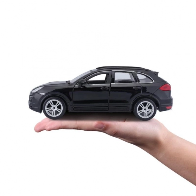 Kovinski model Porsche Cayenne Turbo črn 1/24