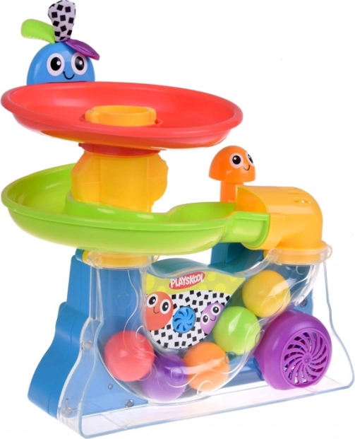Vrtinčasta fontana in spiralna proga