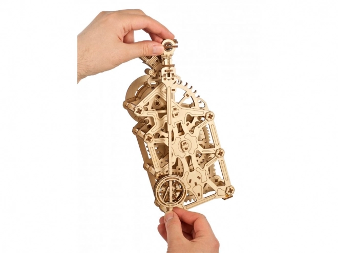 Ugears 3D lesene mehanske sestavljanke Motorne ure