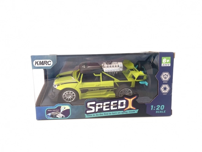 RC avto 1:20 z dimnim učinkom rdeče