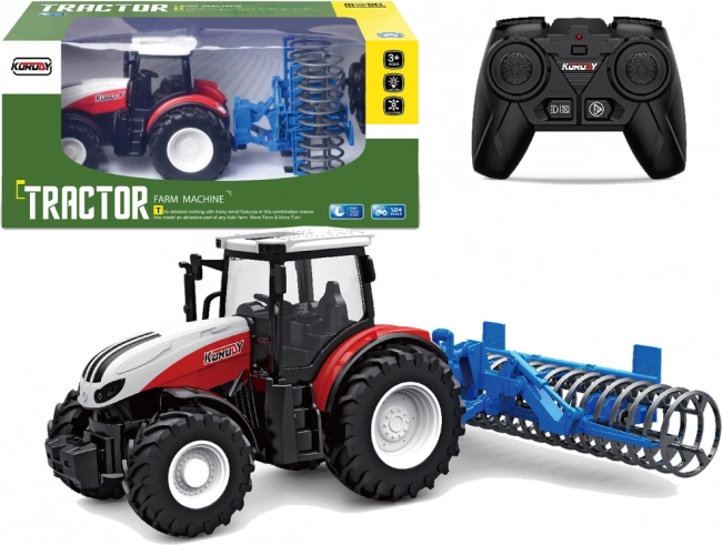 Zabaven daljinsko voden traktor z gumijastimi kolesi