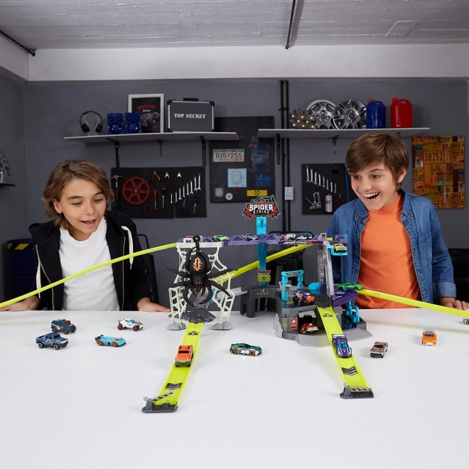 Steza za avtomobile ZURU Metal Machines: Napad Pajka