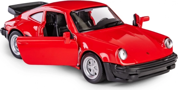 Odpirajoča se vrata in podroben notranji del