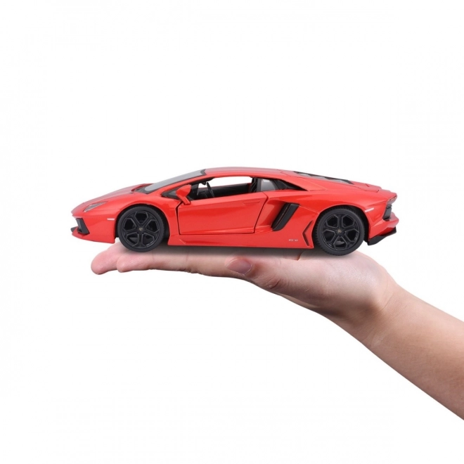 Model avtomobila Lamborghini Aventador LP700-4