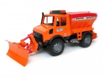 Bruder Mercedes-Benz Unimog posipalnik s plugom