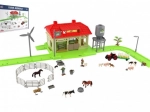 Komplet domače kmetije z živalmi in traktorjem