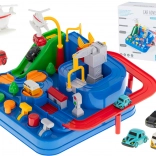 Interaktivni avtomobilski ovirni dirkaški park s 4 vozili in helikopterjem 24 × 24 cm