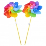 Barvni vrtiljak z mavričnimi listi