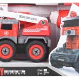 Vijačni gasilski avto na daljinsko upravljanje in preobrazbo v robota