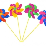 Barvni plastični vrtiljak 20 cm