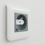 Zaščita električne vtičnice bela