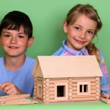 Vario kovček - Lesena sestavljanka 72 delov