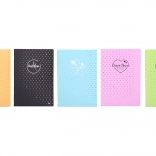 Črtast zvezek A4 s 40 listi in pikami