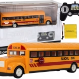 Rumena šolski avtobus na daljinsko upravljanje z odpiralnimi vrati