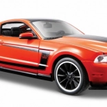 Kovinski model FORD Mustang Boss 302 1:24 oranžen