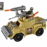 vojaški komplet oklepni avto z vojakom in dodatki, plastika, prosti tek
